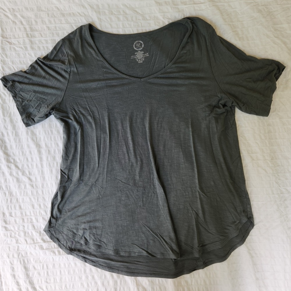 Maurices Women's 24/7 Dark Green Gray Scoop Neck Tee Size XXL
